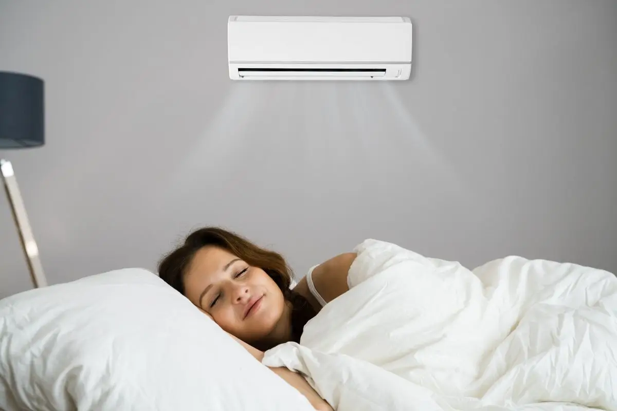 Leia mais sobre o artigo Ar-condicionado para dormir: checklist técnico para resolver reclamações de desconforto